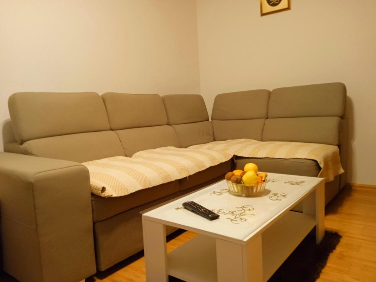 Apartman Josipa Peroj Exterior foto