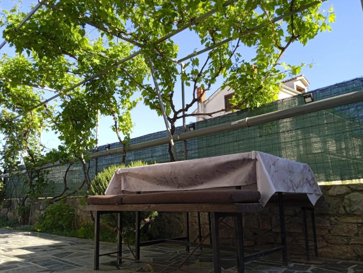 Apartman Josipa Peroj Exterior foto