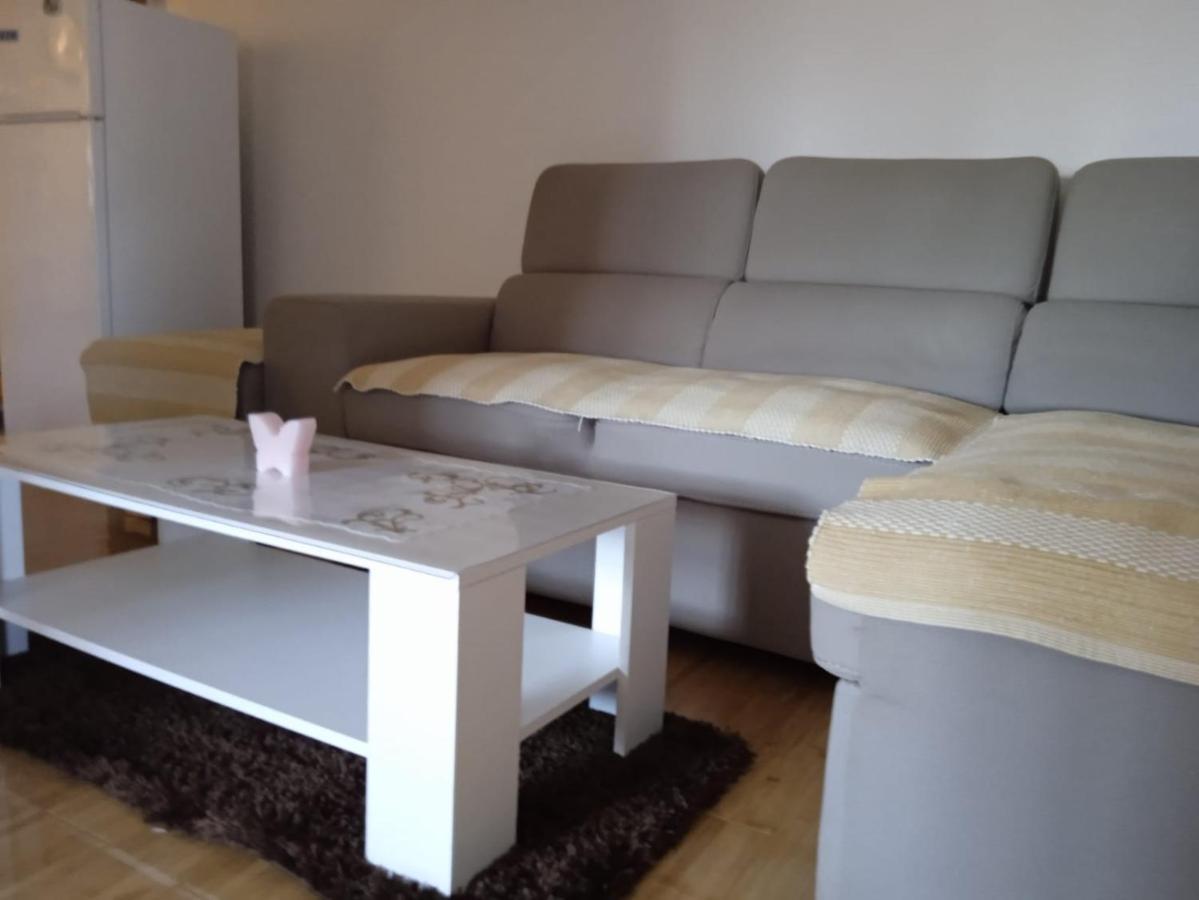 Apartman Josipa Peroj Exterior foto